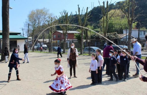 Fiestas Patrias 2024 en Colegio Alerce