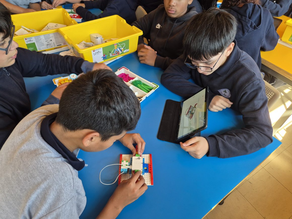 ACTIVIDADES BIBLIOTECA